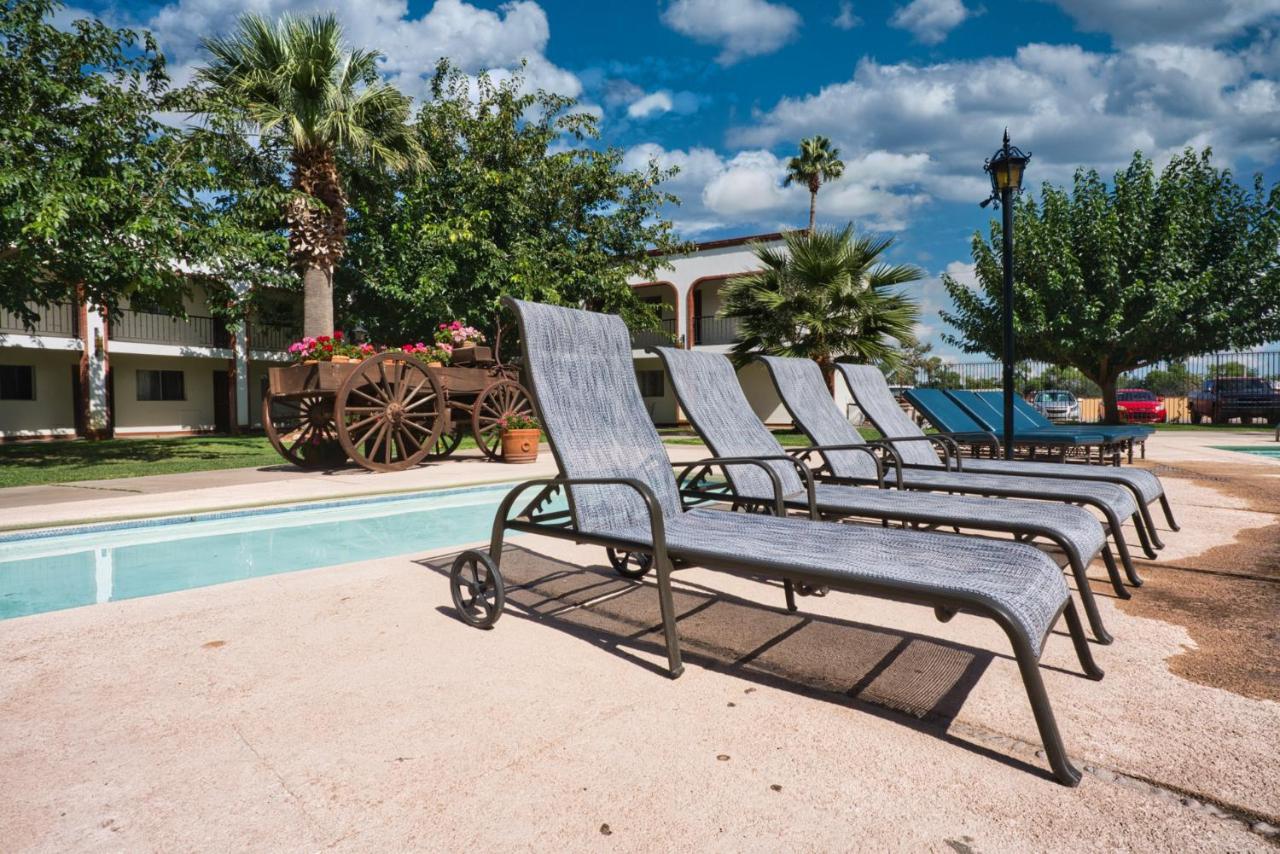Hotel Hacienda Nuevo Casas Grandes 外观 照片