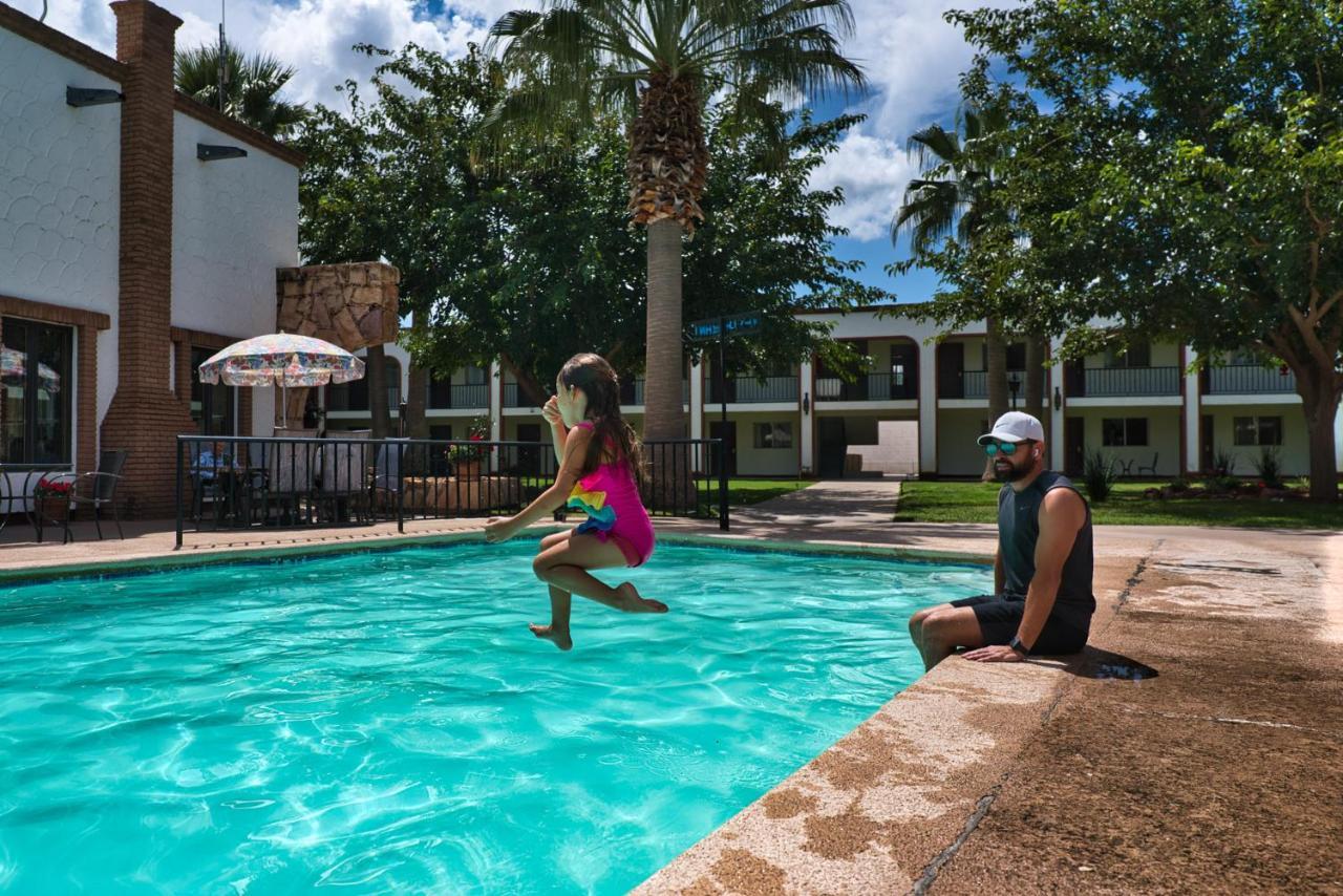 Hotel Hacienda Nuevo Casas Grandes 外观 照片